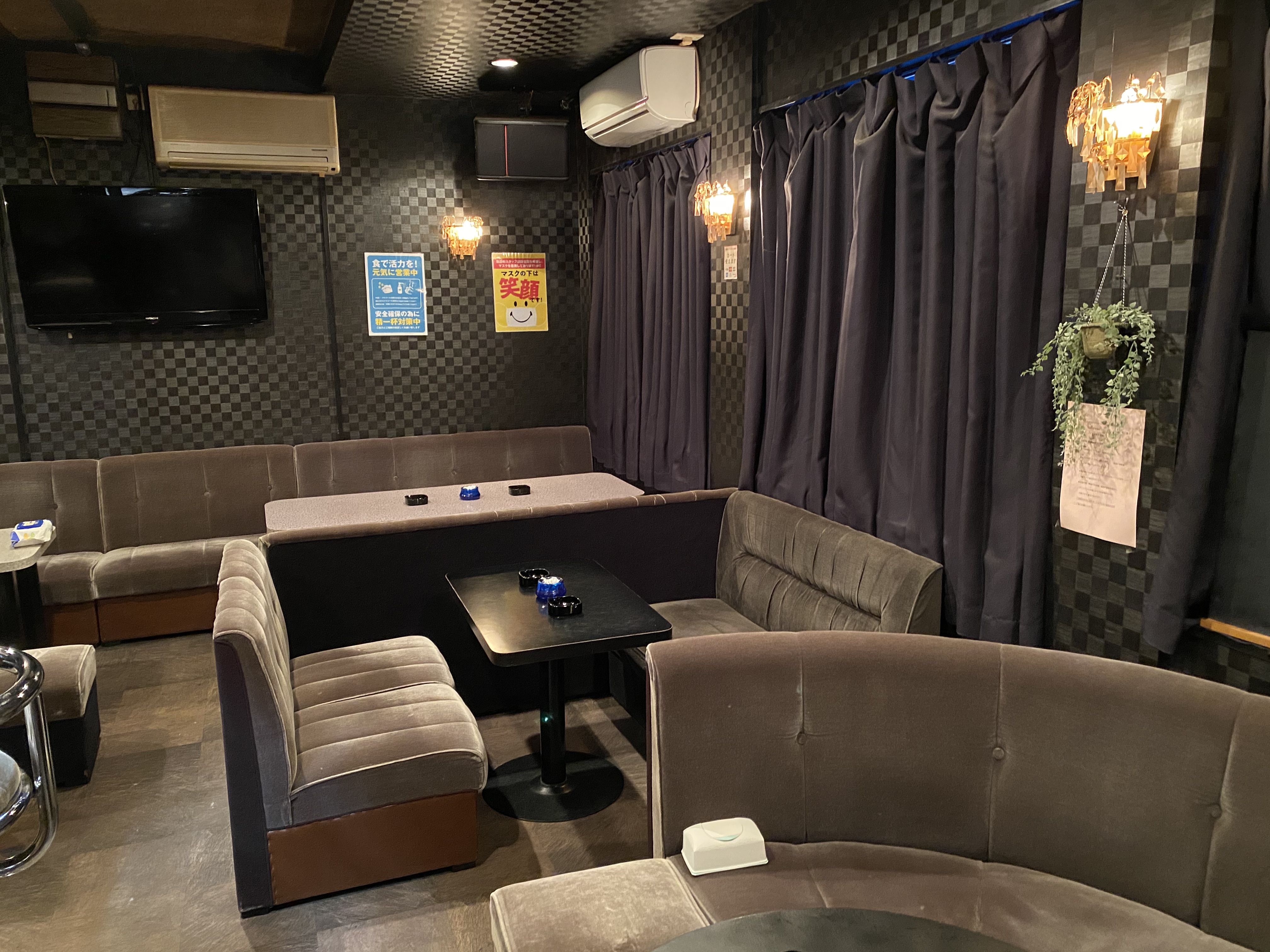 店内の様子 2